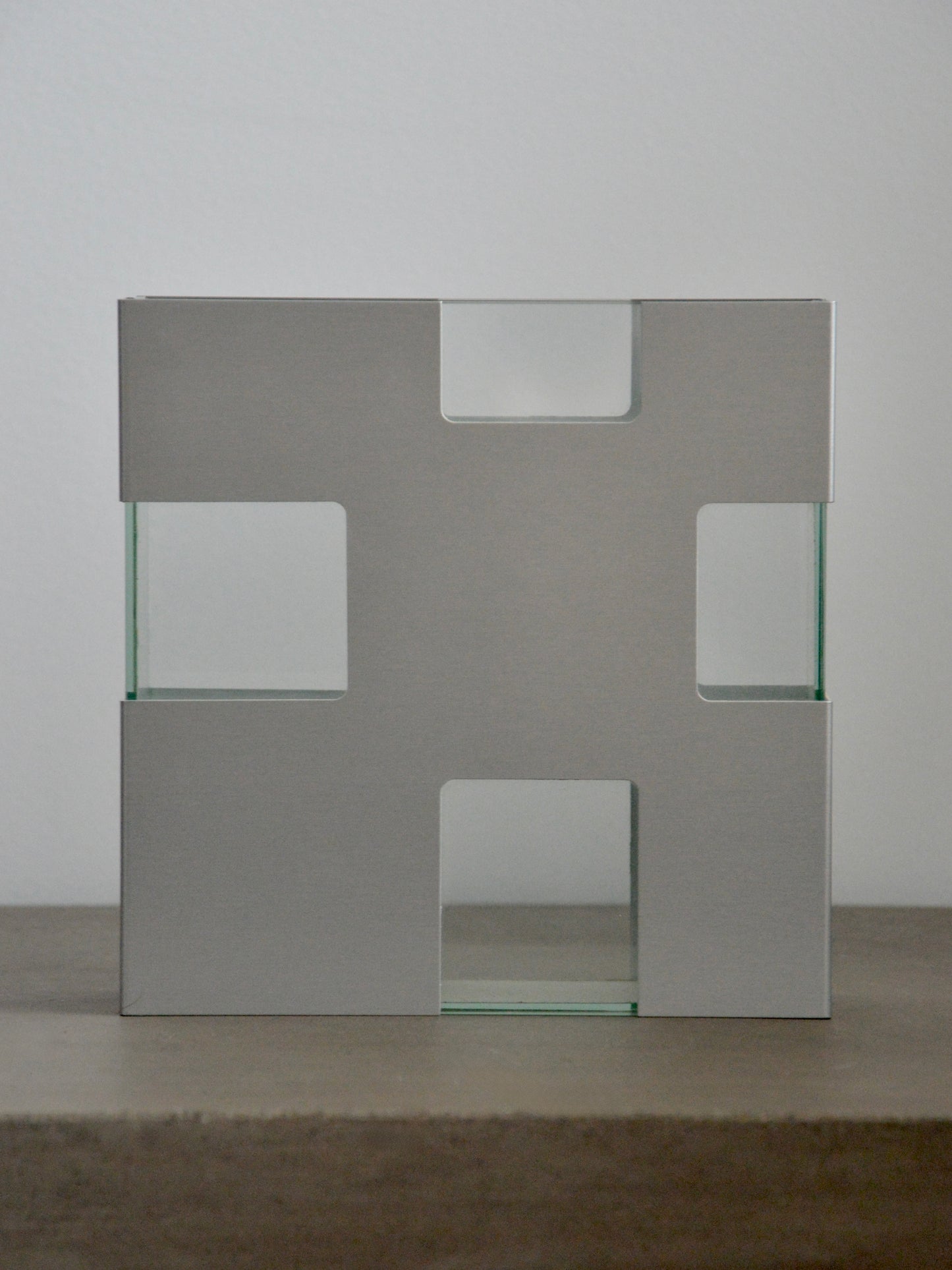 Vase Vintage En Verre & Acier Brossé Design Space Age / Futuriste / 70's treaptyque the oblist selency whoppah ebay 1stdibs 1